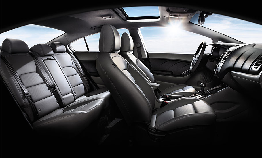 2015 Kia Forte SX Interior Seating (2)