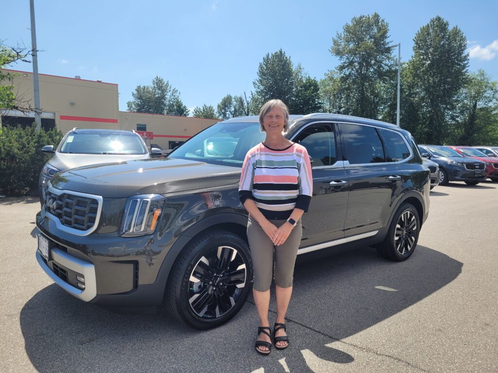 KIA Telluride SX in Moss Green Wins Over Joan at West Coast KIA!